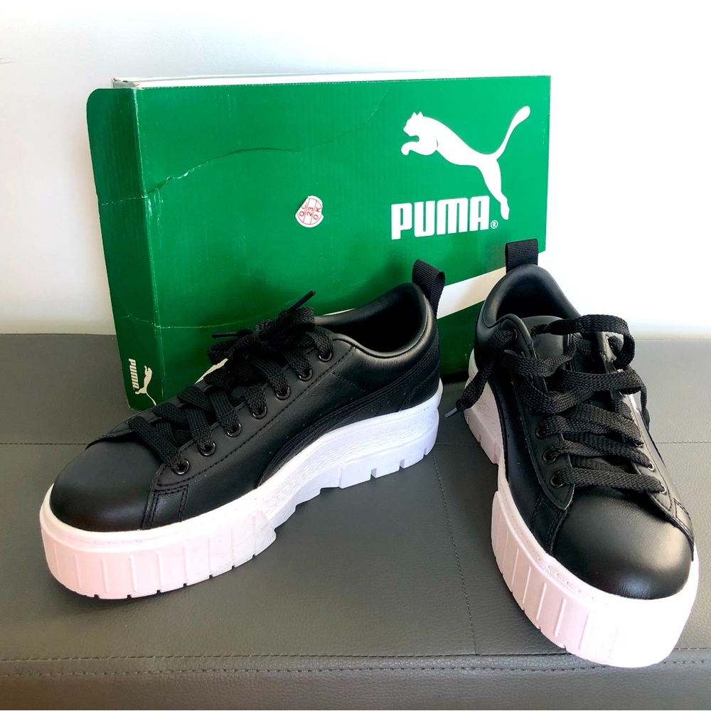 New NIB Puma womens platforms black leather white soles Mayze shoes sneakers 7